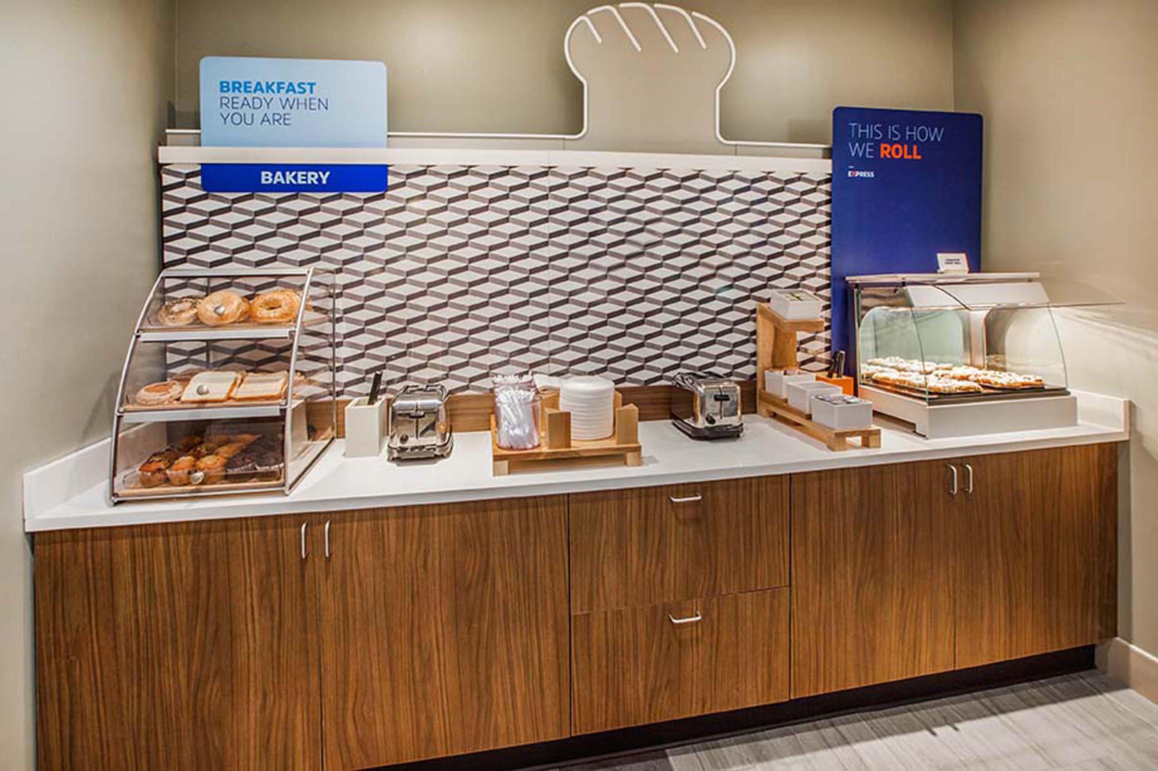 Holiday Inn Express Reno Airport By Ihg Εξωτερικό φωτογραφία