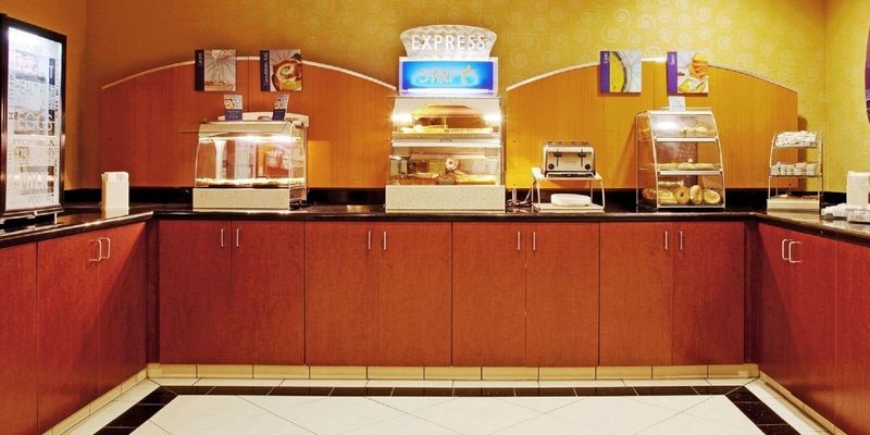 Holiday Inn Express Reno Airport By Ihg Εξωτερικό φωτογραφία